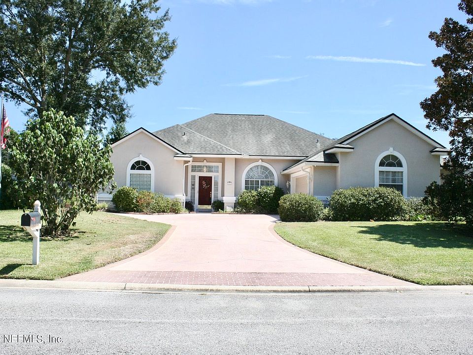 1st image of 404 TWIN OAKS Lane
