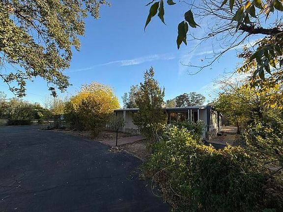 3rd image of 18201 Majestic View Dr