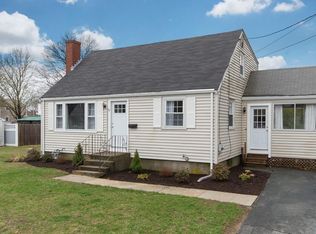 37 Huggins Rd, Rockland, MA 02370