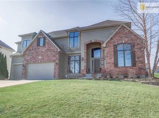 9719 W 145th Ter, Overland Park, KS 66221