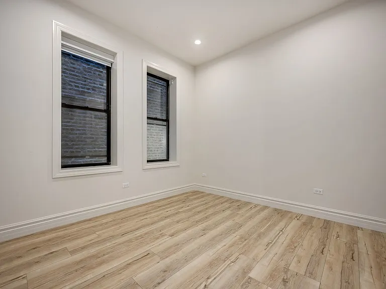 1710 W Belmont Ave #102 — Photo 9