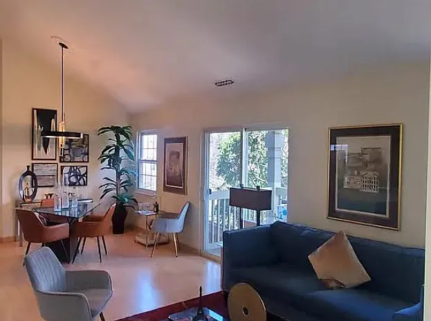 213 Old Oak Dr #213 — Photo 4
