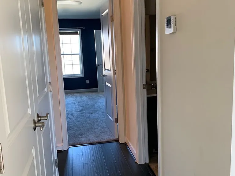 215 Phoenix Blvd NW — Photo 12