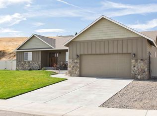 107 Sunny Meadows Loop, Wenatchee, WA 98801