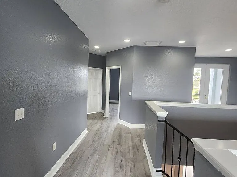 328 Dundee Dr — Photo 26