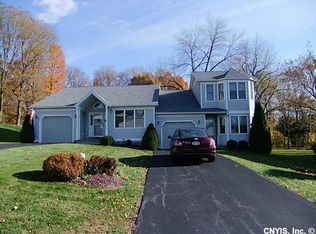 136 Timber Wolf Cir, Syracuse, NY 13209