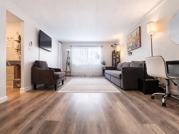157 Franklin St APT A10, Stoneham, MA 02180
