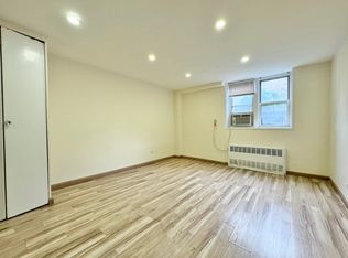 142-27 Barclay Ave #103, Flushing, NY 11355