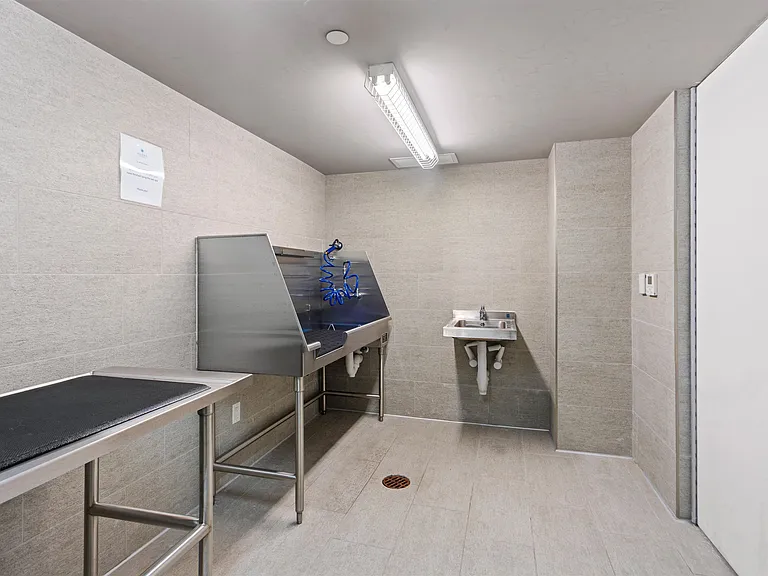 800 Avenue At Port Imperial #811 — Photo 37