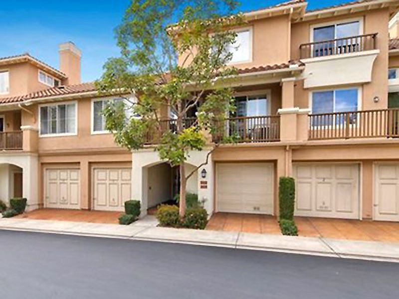 1st image of 2702 Dunstan Dr