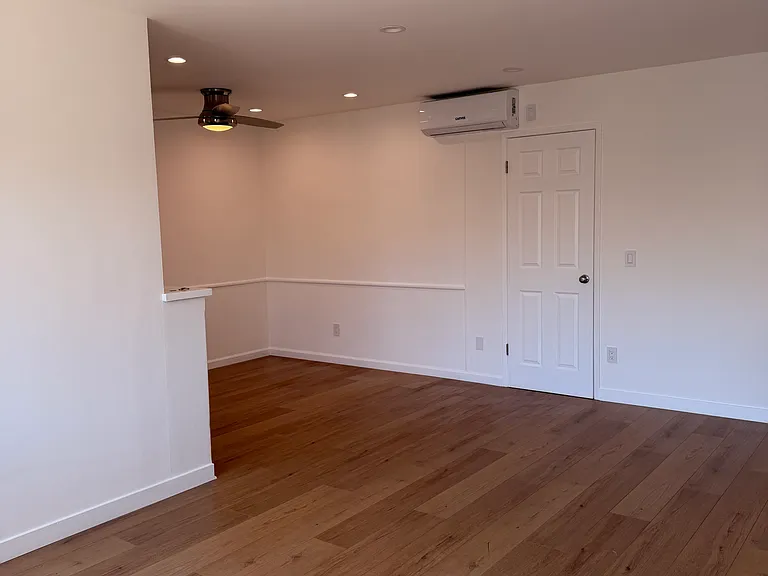 8114 Owensmouth Ave #19 — Photo 3