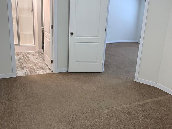 5th image of 17188 Roberts Dr