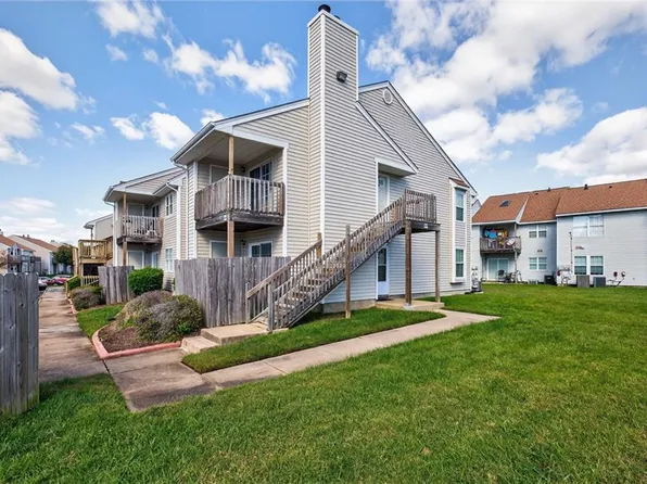 3502 Remington Ct, Virginia Beach, VA 23453