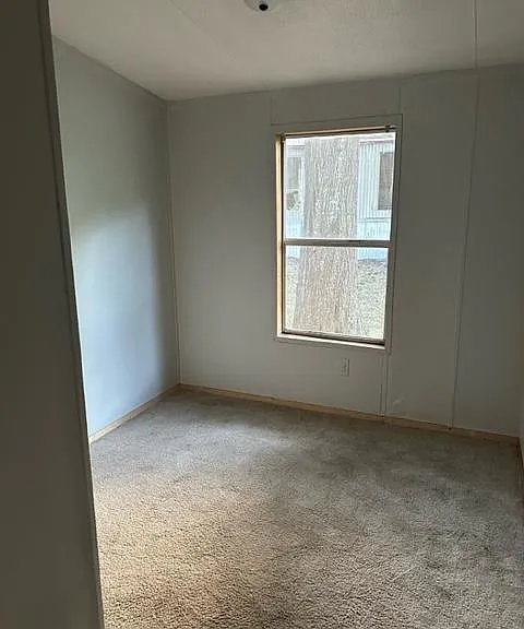 700 Beck Rd #B — Photo 7