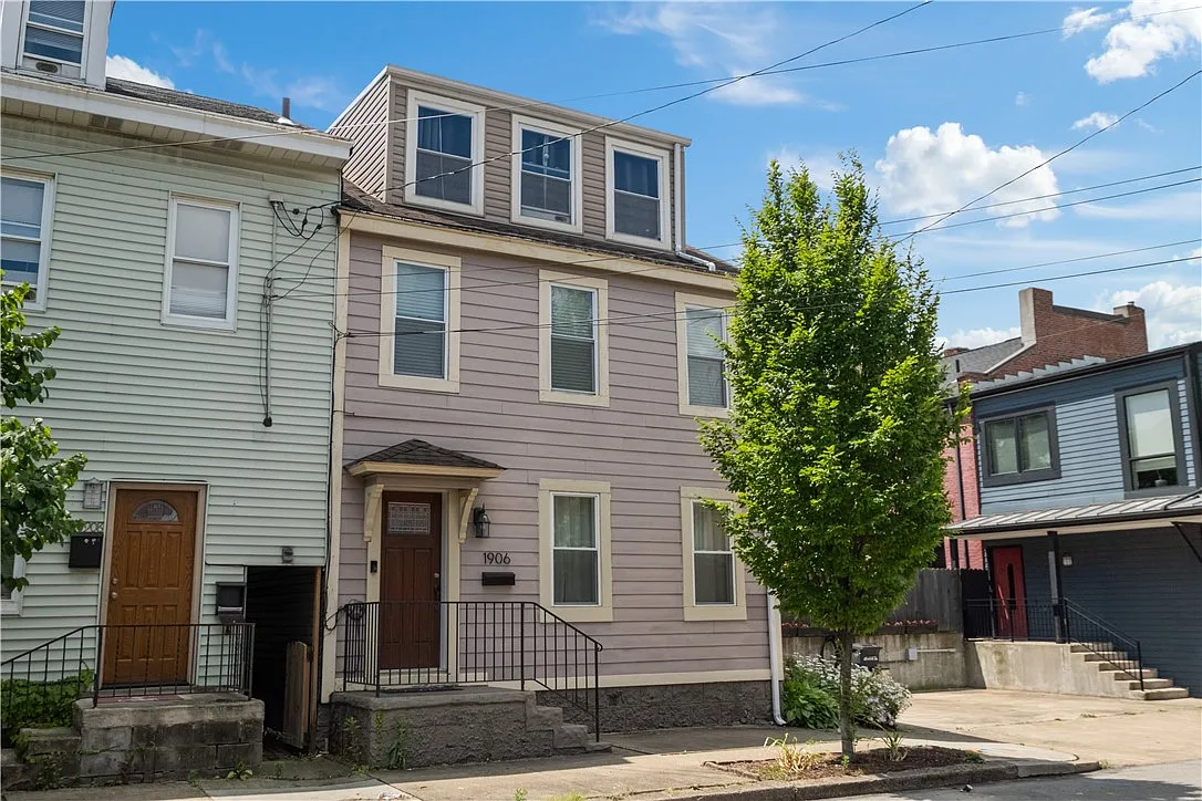 1906 Wharton St photo 1