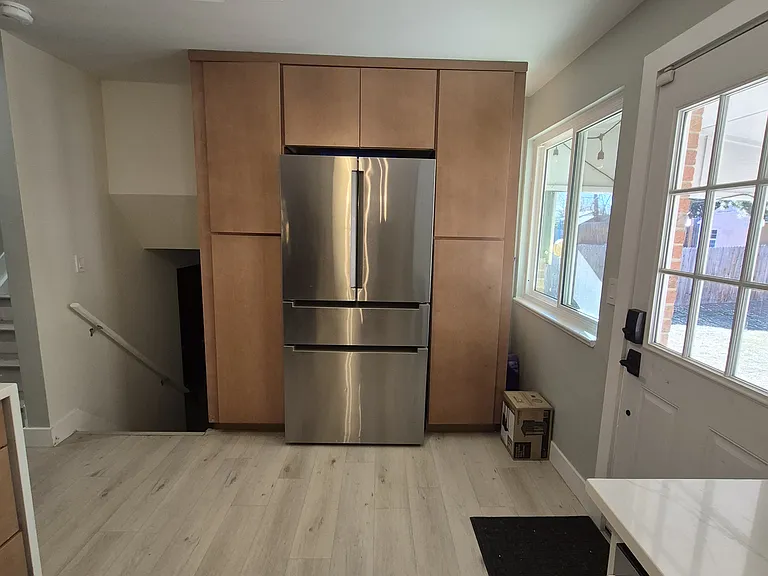 6981 Beech St — Photo 3