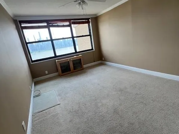 7004 Blvd East image 17 of 43