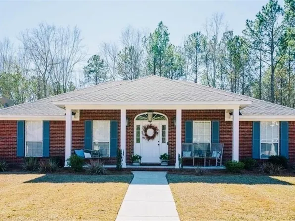 1721 Spanish Trace Dr, Saraland, AL 36571