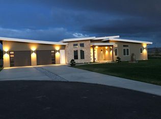 48 Lucky Star Pl, Touchet, WA 99360