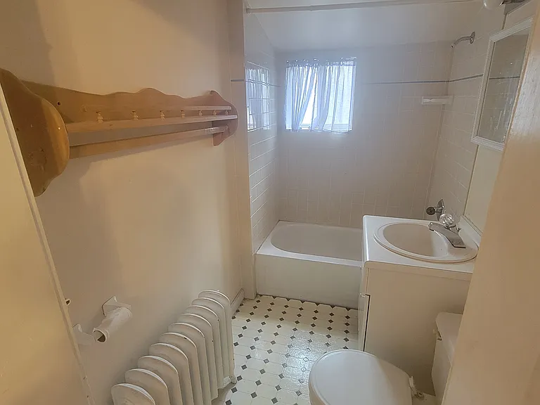 2318 N Market St #1 — Photo 6