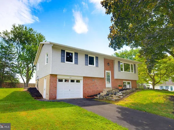 341 Primrose Ln, Mountville, PA 17554