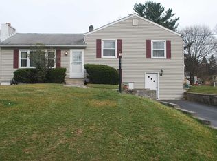 114 Rothenburgh Rd, Poughkeepsie, NY 12603