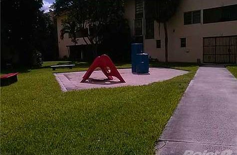 4th image of 820 NW 87th Ave APT 316
