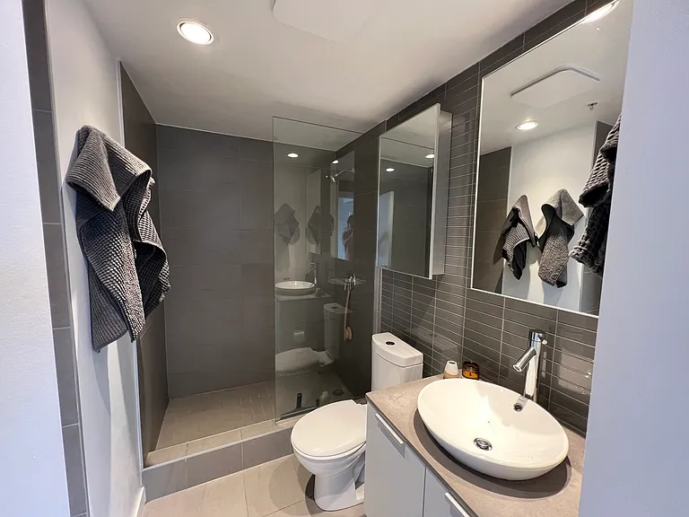 128 W Cordova St #2209 — Photo 7