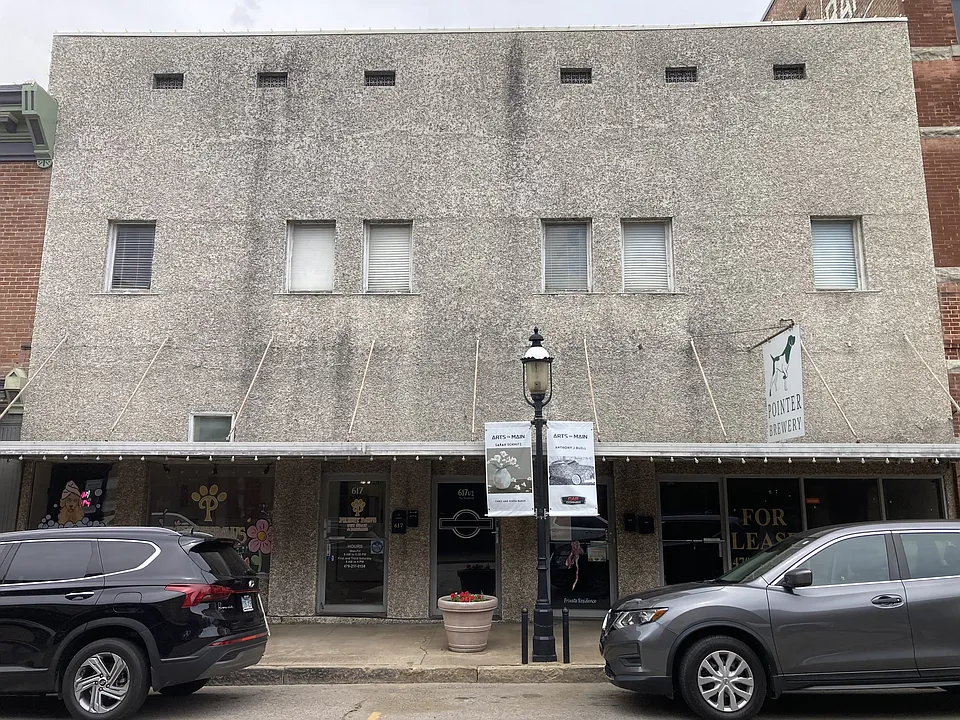 617 Main St #619