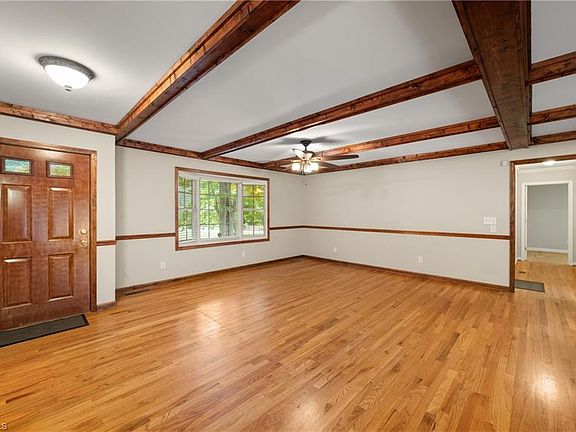 4th image of 1516 Jonestown Rd