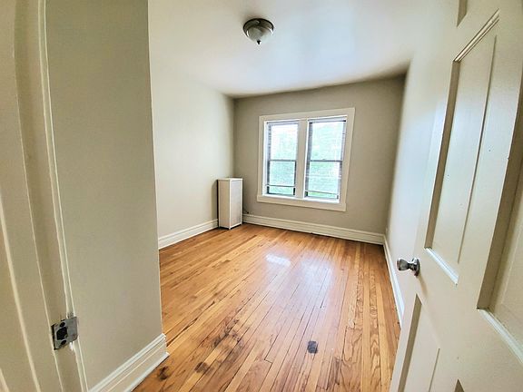 2nd image of 2053 W Jarvis Ave #2A
