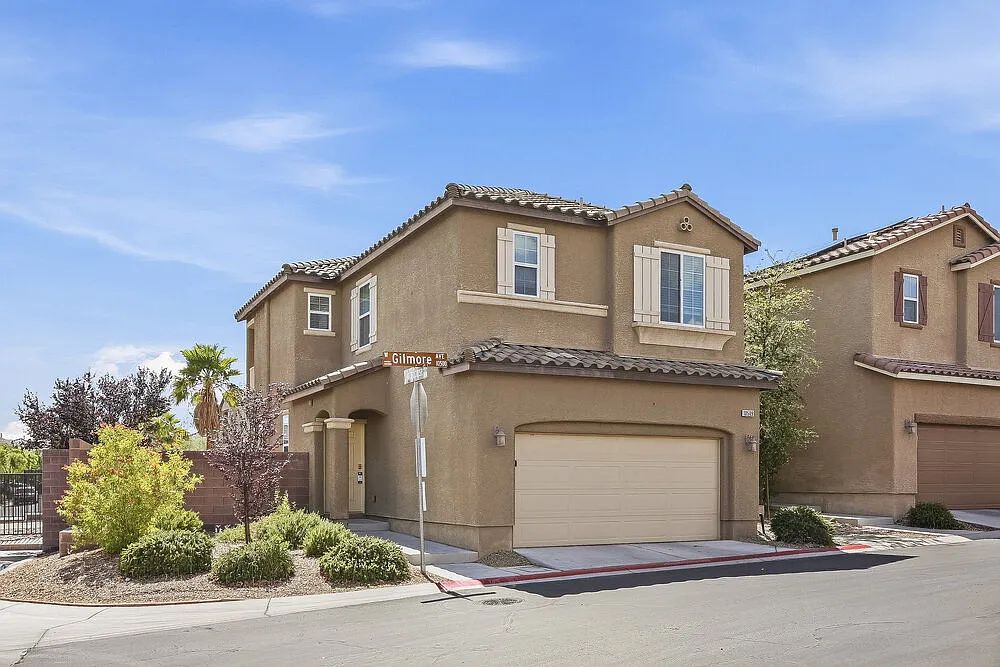 3 bed, 2.5 bath, 1365 sqft, $2,375 — Photo 4