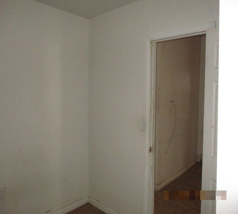 2nd image of 750 S 16th St