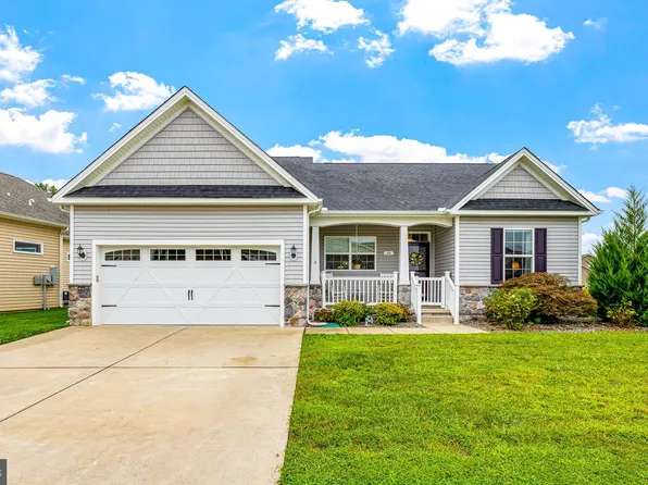 16 Lexie Ct, Dover, DE 19904