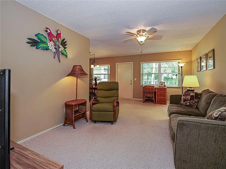 35 Vista Gardens Trl #205 — Photo 9