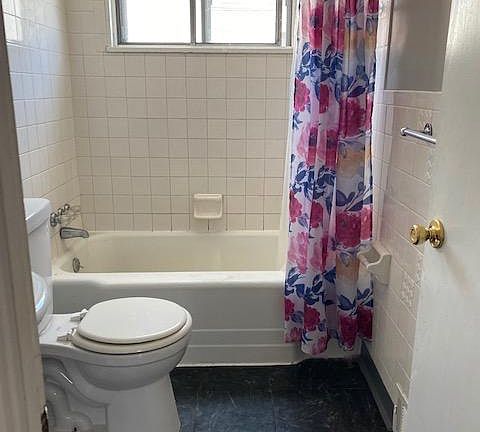 4th image of 372 Norfolk Ave #2