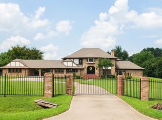 5504 Rush Creek Dr, Arlington, TX 76017
