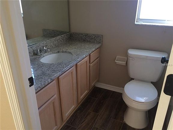 4th image of 2569 Windsor Heights St