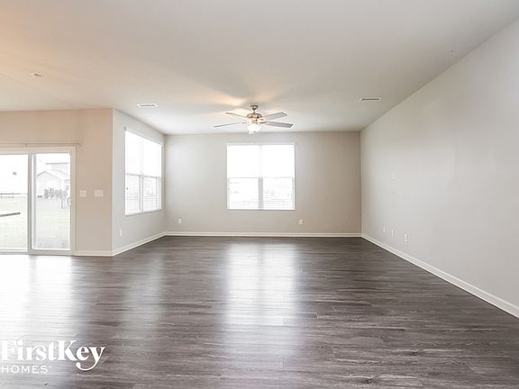 2nd image of 15398 Forest Glade Dr