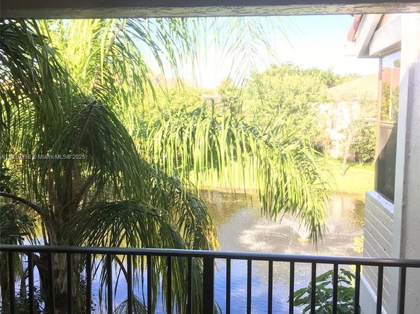 10161 W Sunrise Blvd APT 301