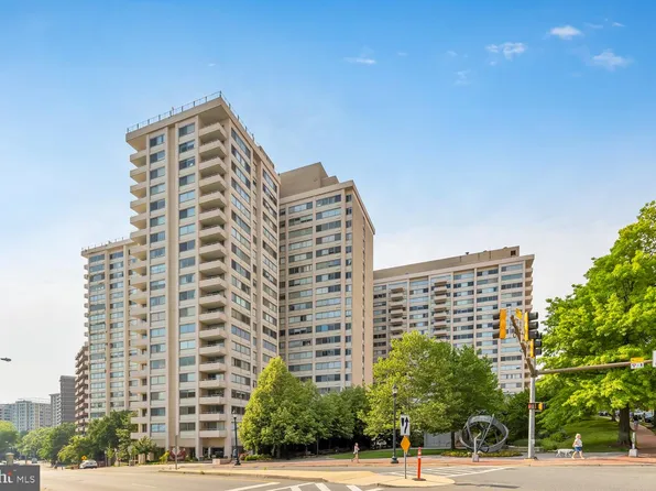 4515 Willard Ave APT 720S, Chevy Chase, MD 20815