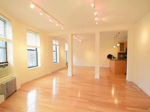 727 Fulton Street image 1 of 12