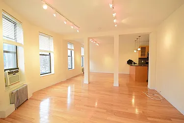 Rented by Rolling Stone Realty LLC