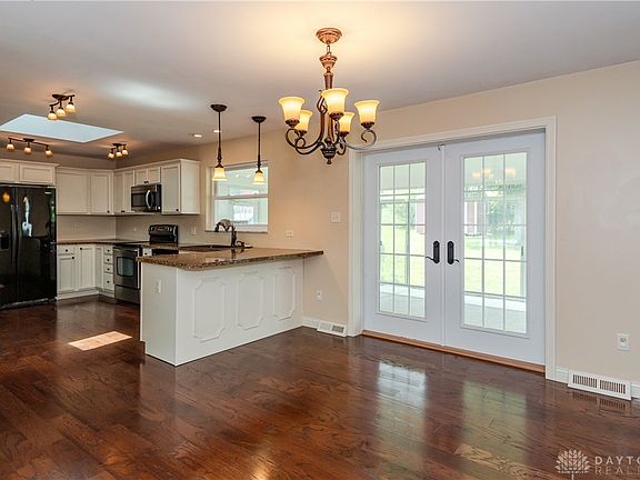 4th image of 650 Kenbrook Dr
