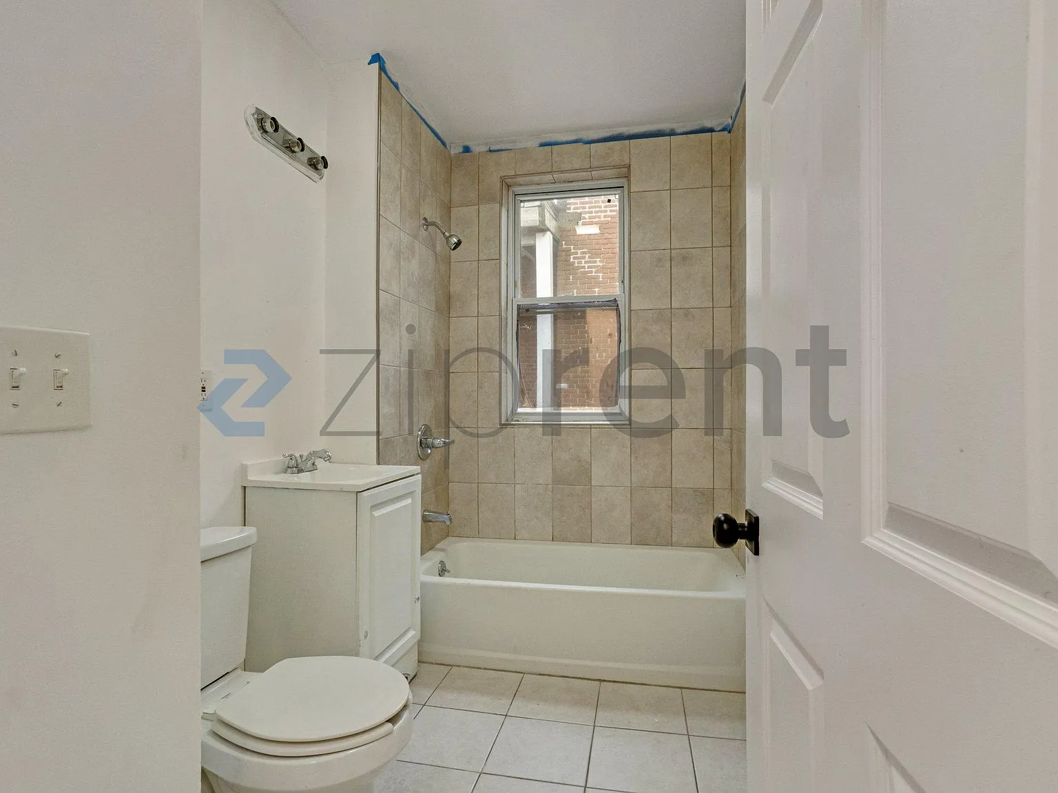 2 bed, 950 sqft, $1,500 — Photo 4