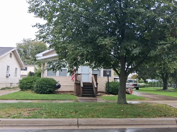 534 Riverview Ave, Monroe, MI 48162