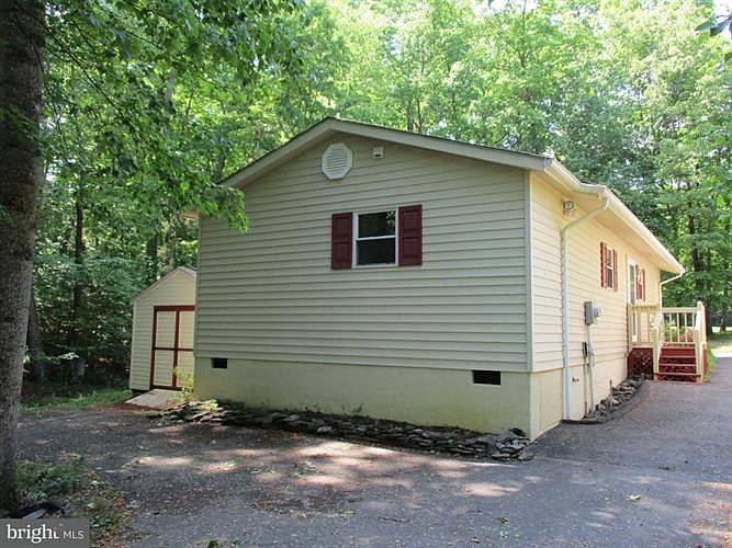 1st image of 211 Westover Pkwy