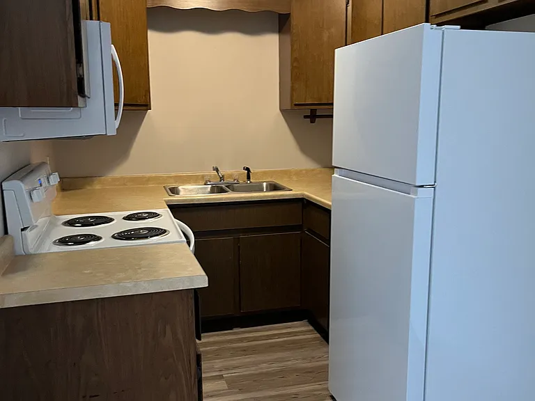 1438 Maricopa Dr #F — Photo 8