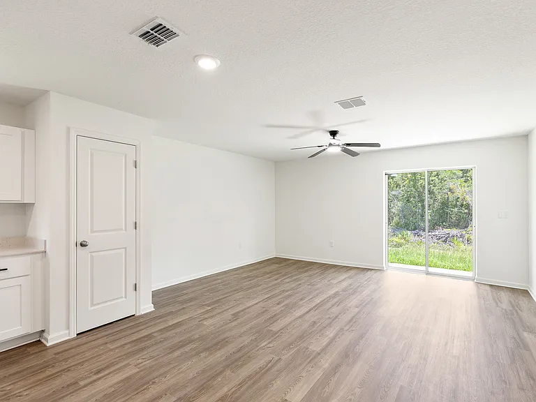 14241 SW 34th Terrace Rd — Photo 16