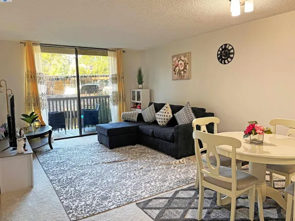 7229 Shelter Creek Ln, San Bruno, CA 94066